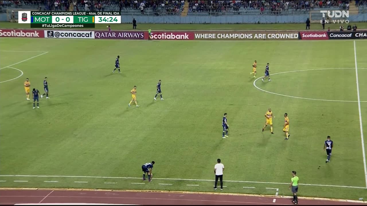 ¡TIRO ATAJADO! disparo por André-Pierre Gignac.