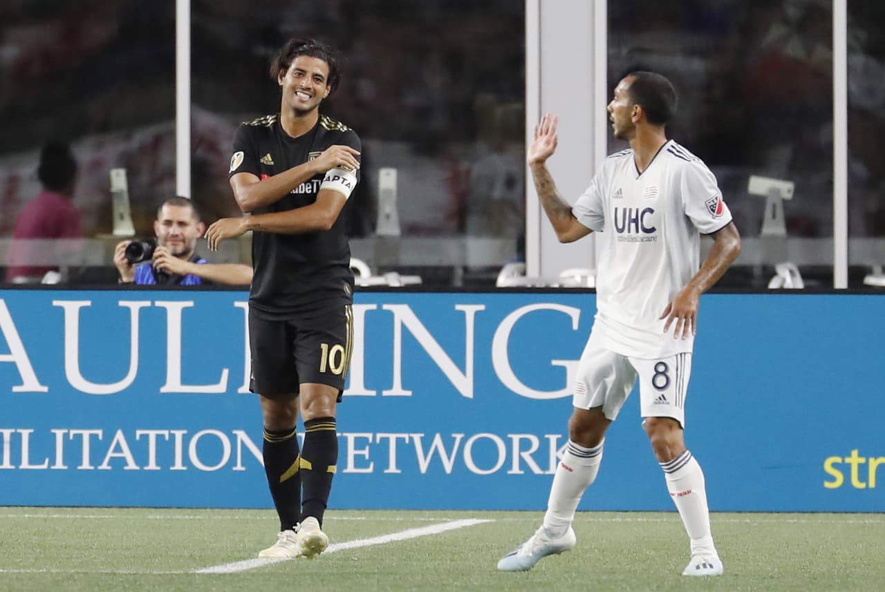 Carlos Vela fue insistente en todo el frente de ataque