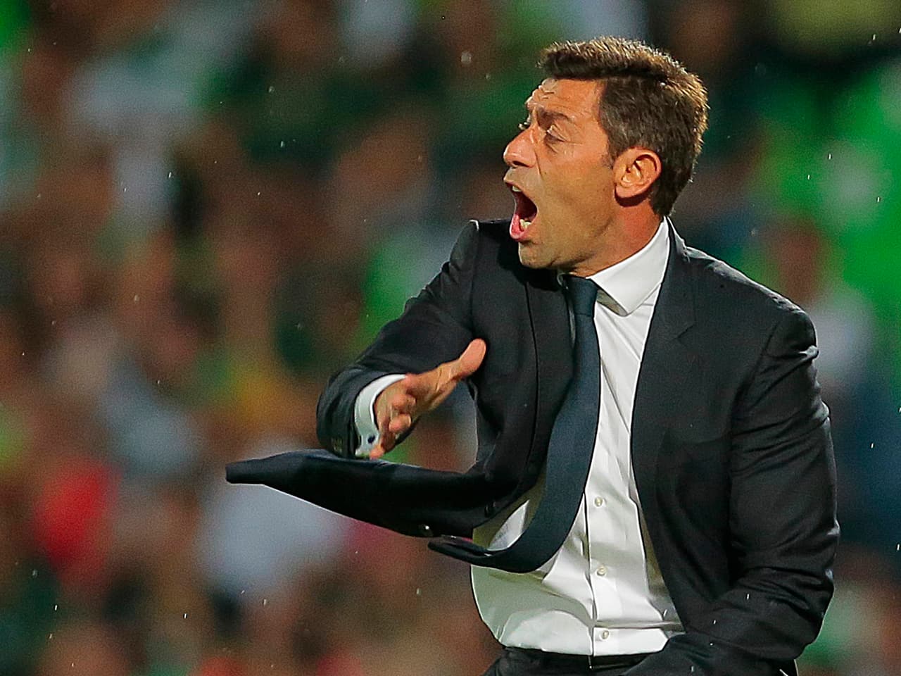 Caixinha coronó una liguilla de ensueño y con una dirección casi perfecta, el técnico supo encarar los partidos del Santos ya fuera como local o visitante y gracias a su buena dirección técnica consiguió junto con sus jugadores el título (primero para él).