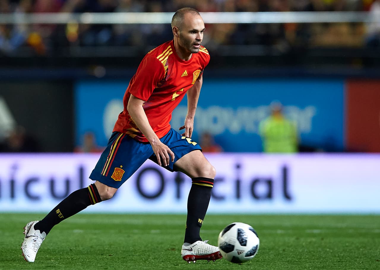 Mediocampista: Andrés Iniesta (34 años / España)