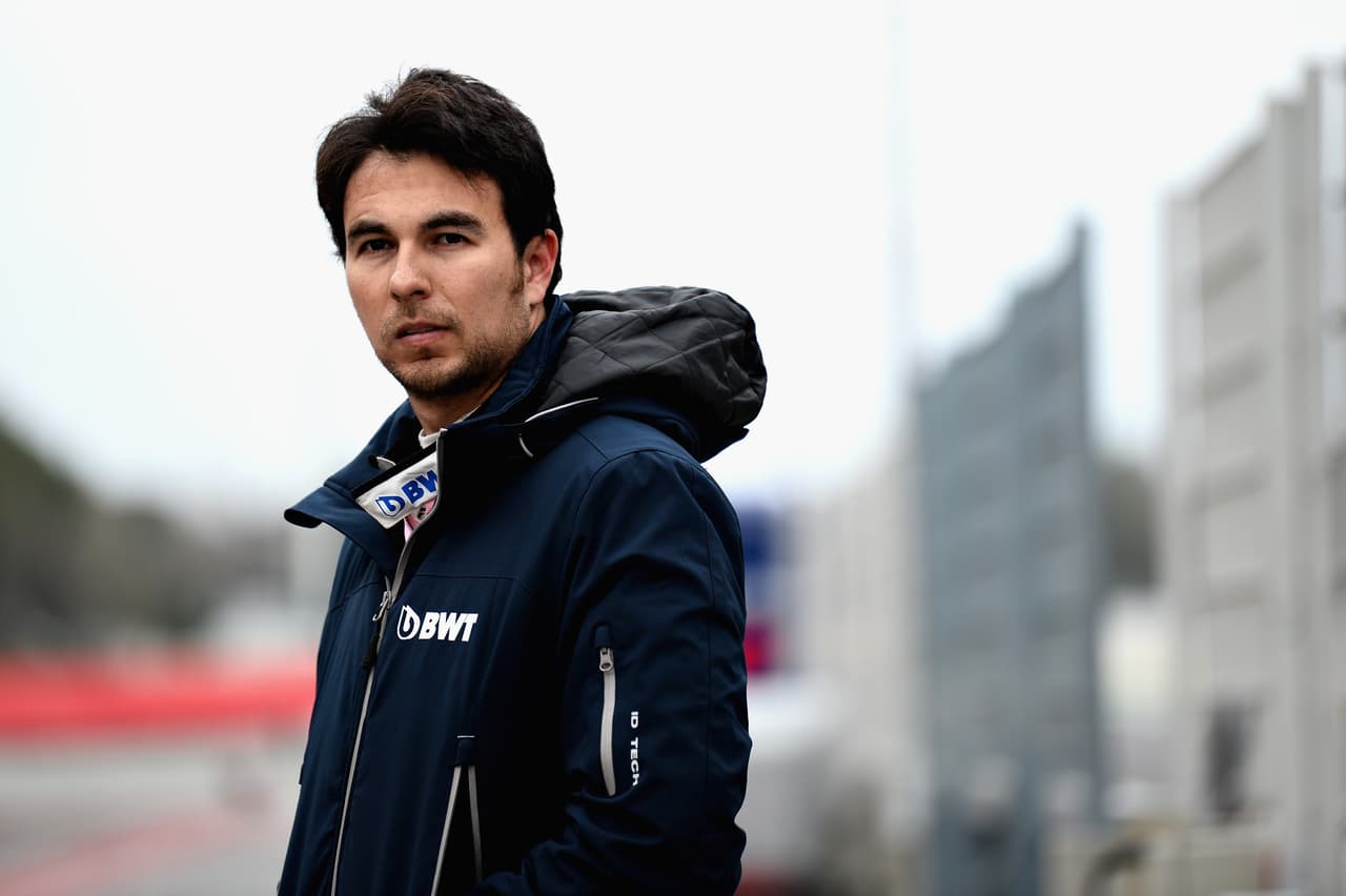 <b>Sahara Force India F1: </b>11. Sergio Pérez. Nació en Guadalajara (México) el 26 de enero de 1990 (28 años). Llegó a F1 en 2011. Mejor puesto final: 7 (2016 y 2017). Mejor en carrera: 2 (dos). Podios: 7.