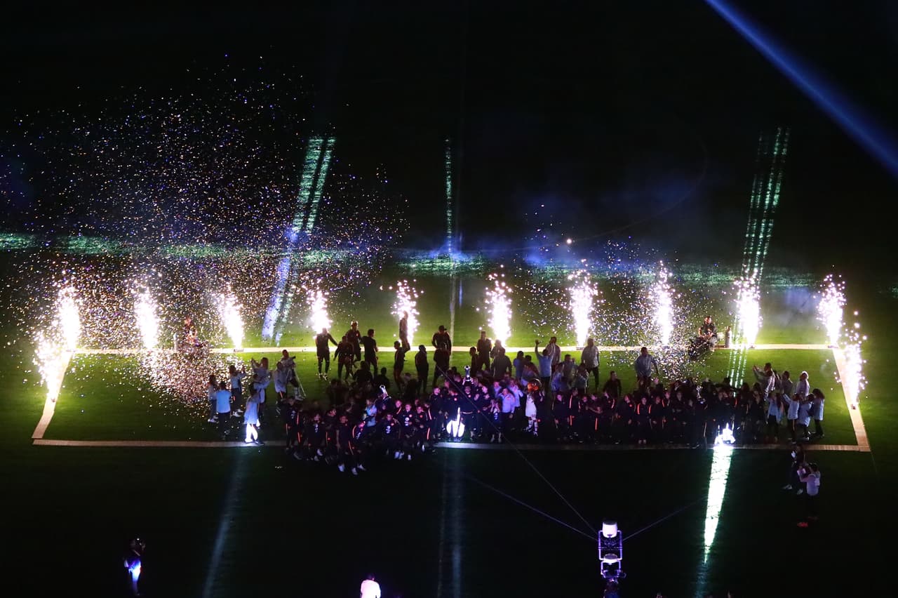 ¡Fiesta águila! América inició el año celebrando sus tres títulos