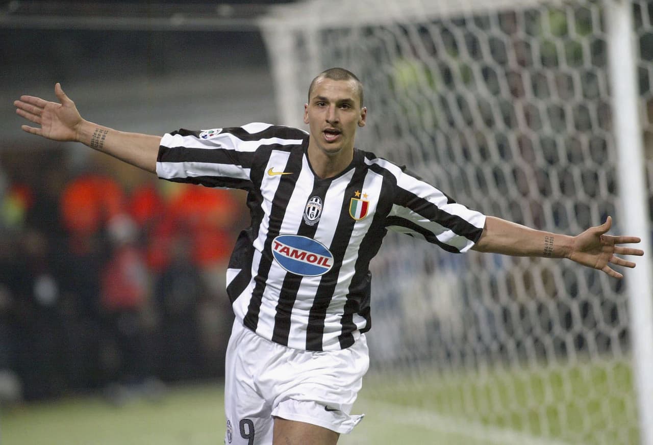 Con la Juventus, 
<b>Zlatan Ibrahimovic</b> fue uno de los mejores jugadres del fútbol italiano y ganó dos scudettos, los cuales fueron quitados por el escándalo del 'Calciopoli'.