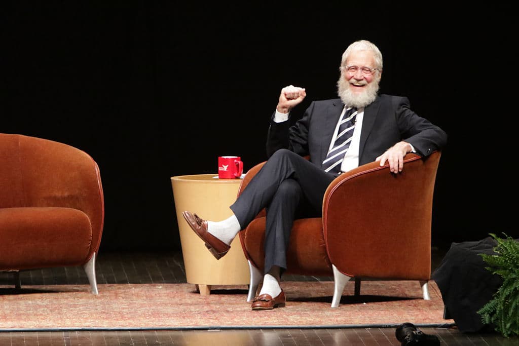 David Letterman se coló el lunes en el día de los medios de los Brooklyn Nets.