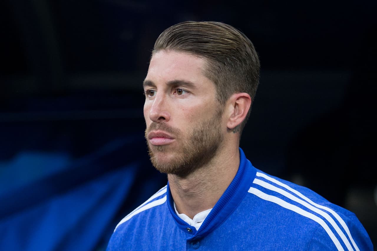 Barcelona podría desatar una polémica con su acérrimo rival el Real Madrid, pues el cuadro azulgrana buscaría contratar a Sergio Ramos, uno de los últimos íconos del club merengue.