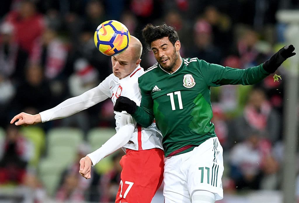 Rafal Kurzawa (izq) del Gornik Zabrze polaco, es una de las convocatorias sorpresa de la selección de Polonia. Con apenas tres llamados previos, se ganó su lugar en este equipo mundialista.