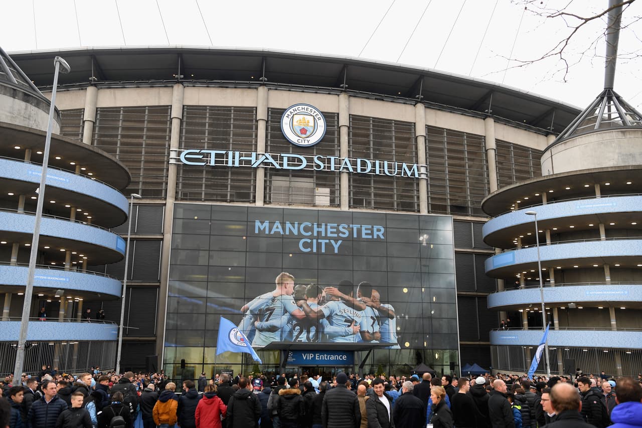 En el Etihad Stadium la afluencia de público fue evidente para ver a su equipo contra Liverpoo en el partido de vuelta de los cuartos de final.