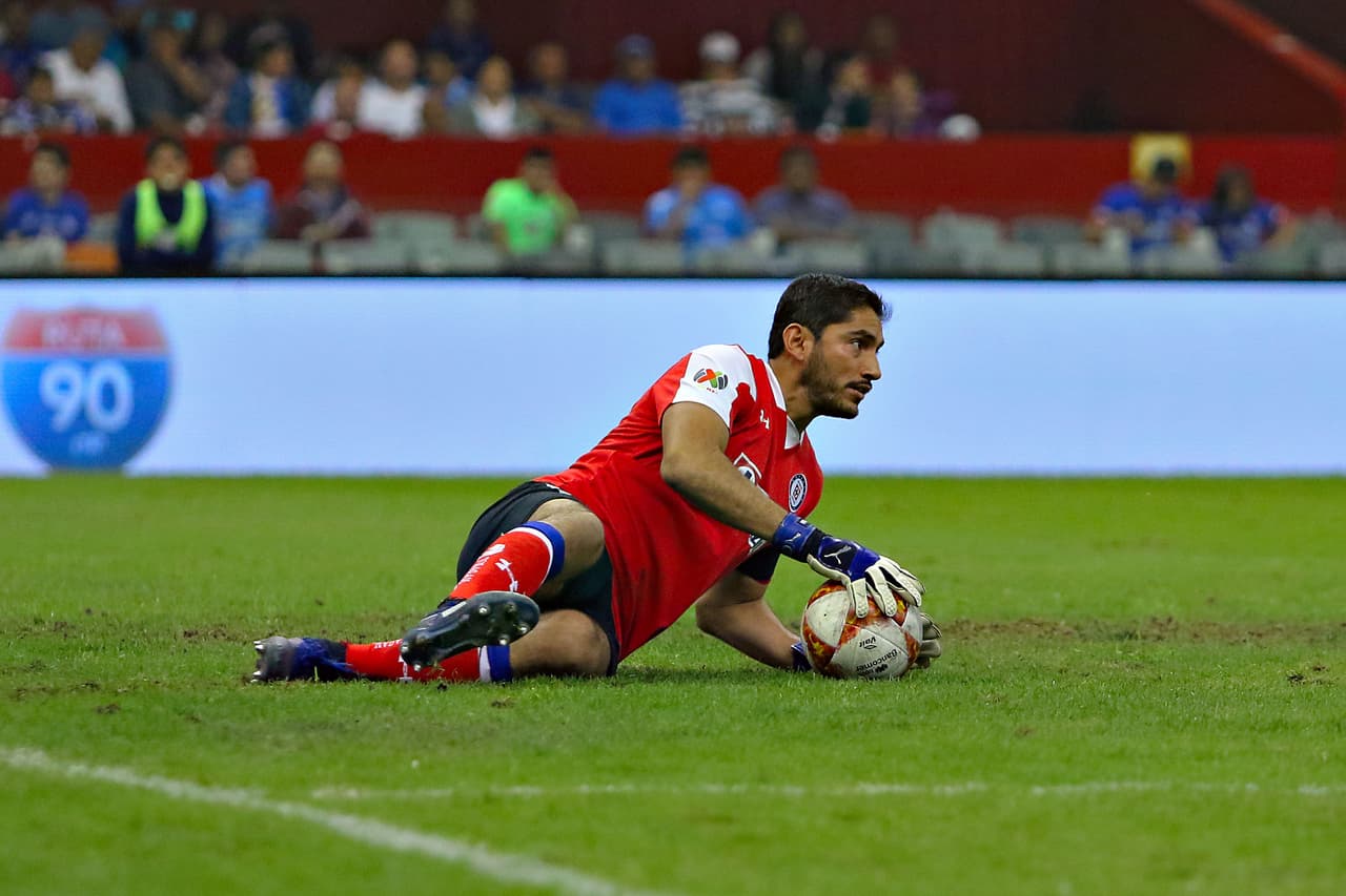 <b>Arquero:</b> Jesús Corona (Cruz Azul, 65)