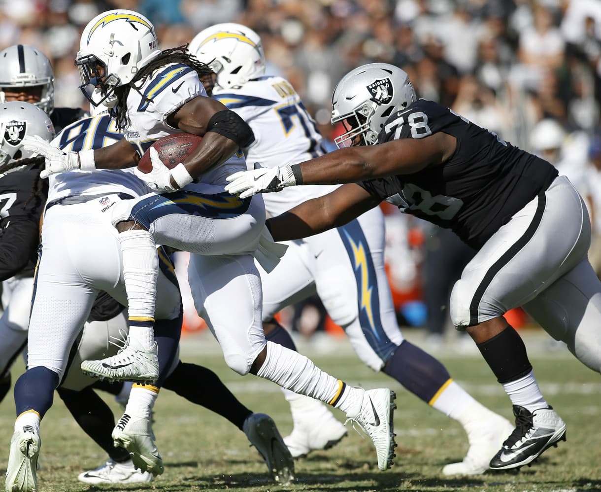 Pero Melvin Gordon se convirtió en la pesadilla de Oakland conforme avanzó el partido.