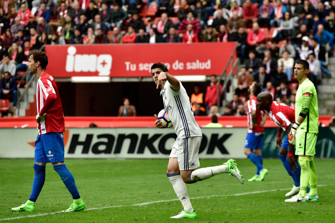 Álvaro Morata (Real Madrid) - El delantero madridista, que tiene pocos minutos al lado de Karim Benezema, saldría nuevamente del equipo en el próximo mercado. El nuevo destino posible es el Manchester United, tras la lesión de Zlatan.