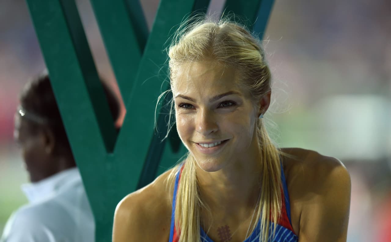 La rusa Daria Klishina es una atleta de salto de longitud que ha representado en su país en Mundiales y Juegos Olímpicos, con un gran rendimiento deportivo. Sin embargo, su hermoso rostro y cuerpo atlético la han convertido en un referente pretendido por las revistas de entretenimiento. Una belleza espectacular.