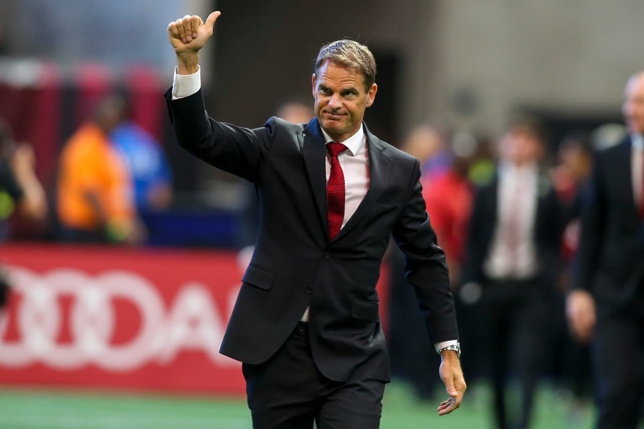Frank de Boer logró llevar a Atlanta United a posiciones de privilegio en las últimas semanas. 'Las Cinco Bandas' son ahora el segundo clasificado en la Conferencia Este, tras derrotar a D.C. United. En el imaginario banco de suplentes del holandés se sentarían Brad Guzan (ATL), Larrys Mabiala (POR), James Sands (NYC), Hassani Dotson (MIN), David Accam (CLB), Alexandru Mitrita (NYC) y Mauro Manotas (HOU).