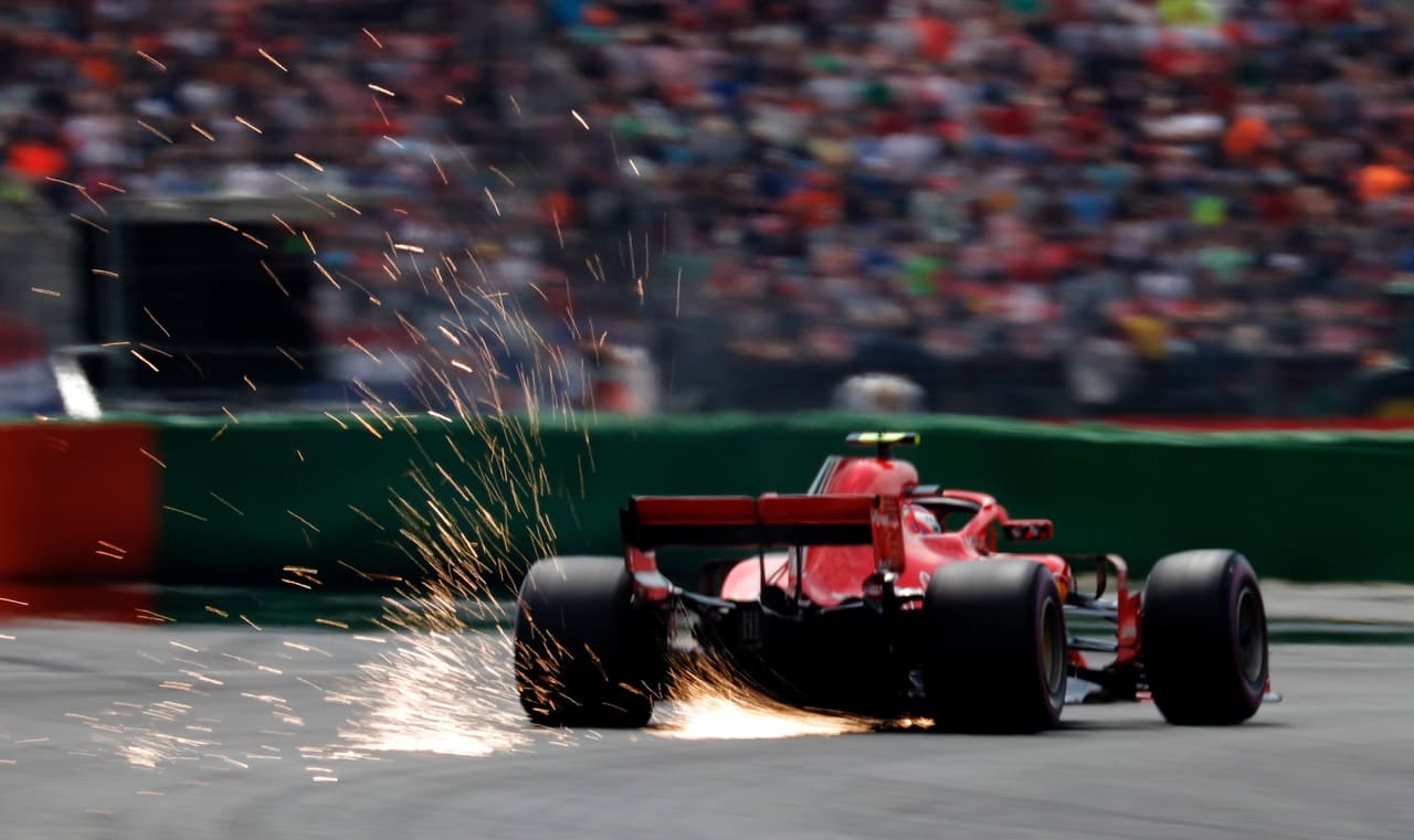 Los altibajos en un sector de la pista por poco le cuestan caro a Kimi Raikkonen de Ferrari.