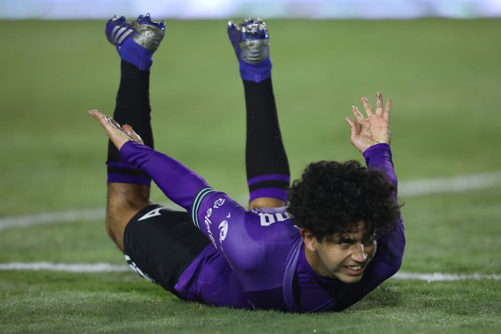 Aristeguieta (28’) y Carlos Vargas (31’) adelantaron a los locales. Juan Delgado (43’) y Zendejas (64’) emparejaron los cartones. A los 71’ apareció Camilo Sanvezzo para convertir por la pena máxima. La J2 del Guard1anes 2021 Mazatlán visitará a los Pumas y Necaxa recibirá al San Luis.