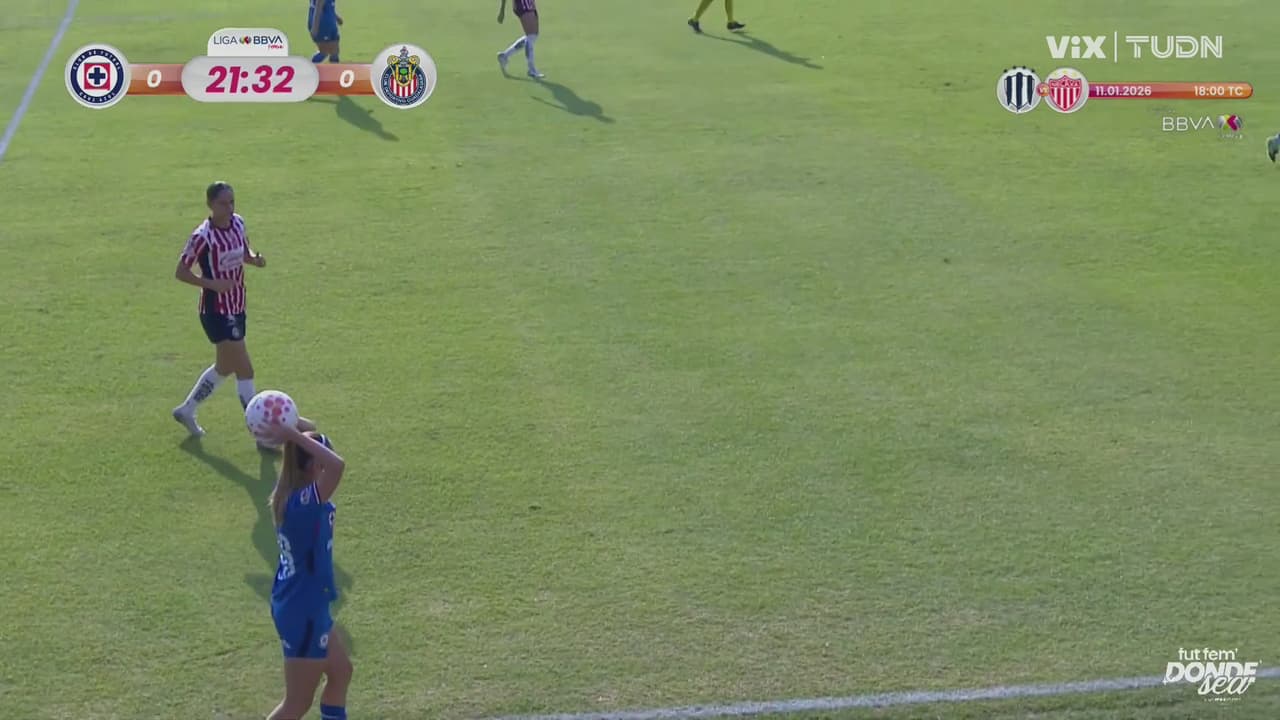 ¡Epale, si no es karate! Yamile Franco se lleva la amarilla por una falta sobre Mia León