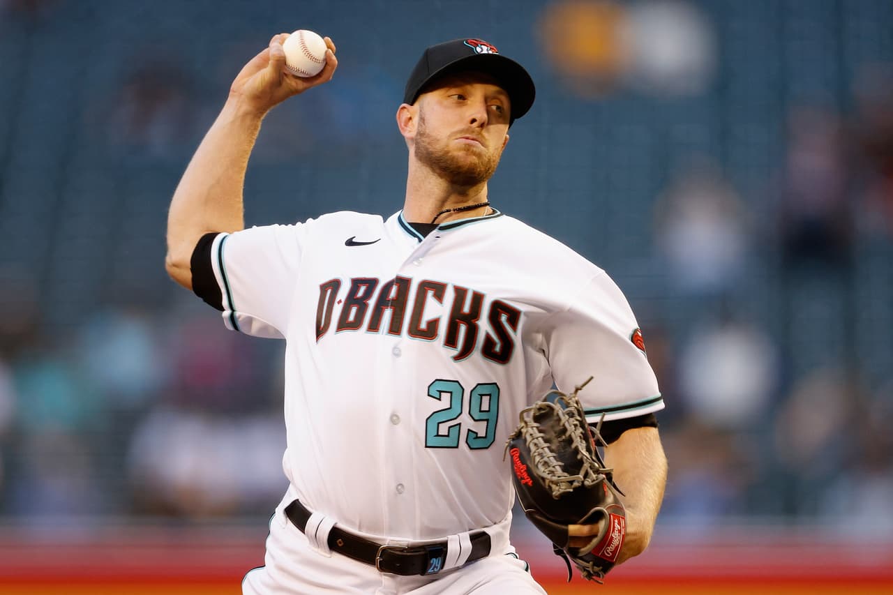 Kelly muestra el músculo y lleva a los Dbacks a la victoria