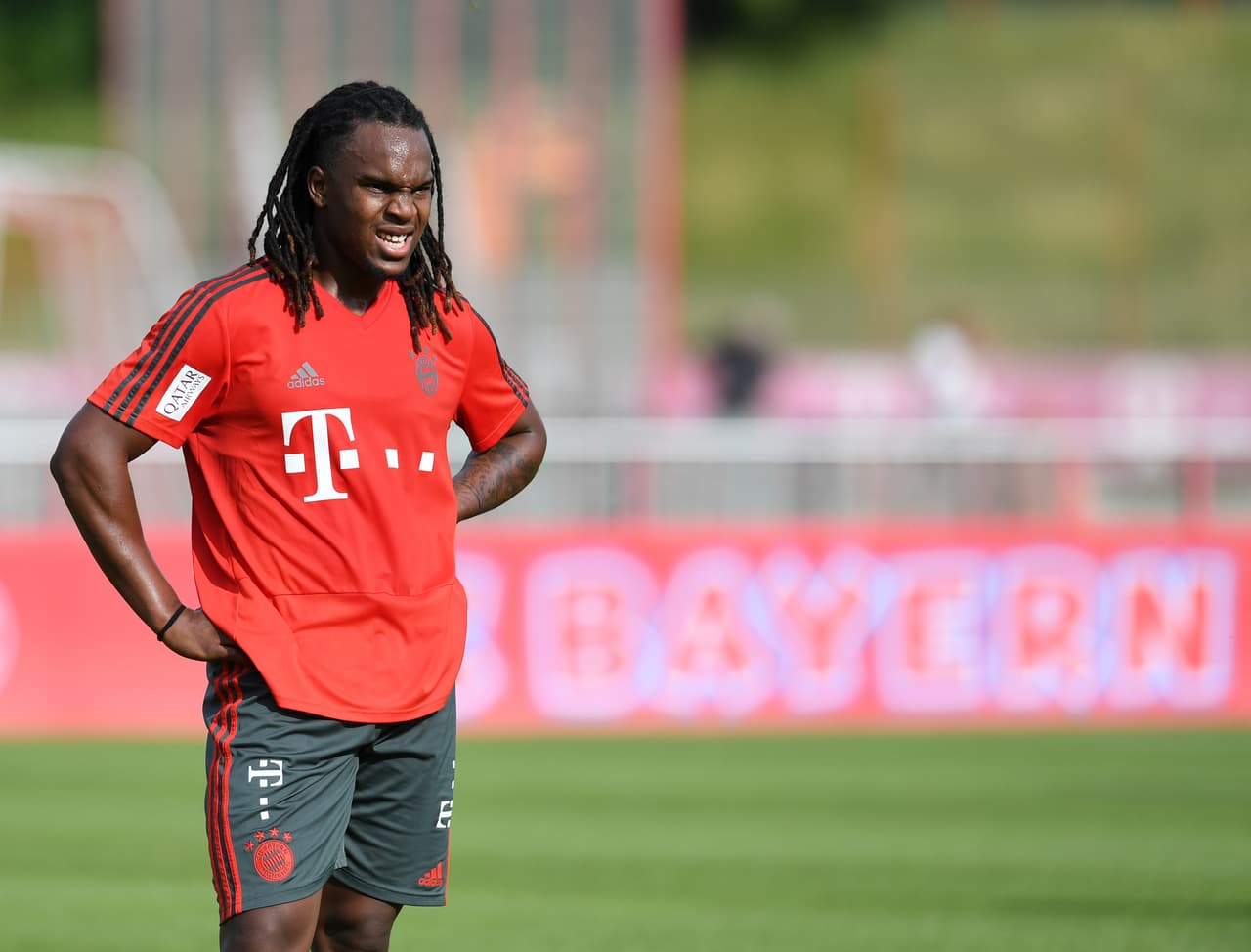 Renato Sanches ha regresado al Bayern Múnich después de su préstamo en el Swansea City de la Premier League. Ha estado entrenando a la par de sus compañeros al mando de Niko Kovac, quien aún no se convence en mantenerlo.