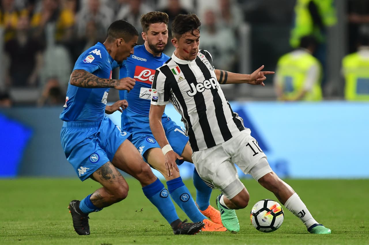 Juventus buscaba darle una sorpresa a Nápoles, que dejaba espacios en su lucha por atacar y buscar el gol.