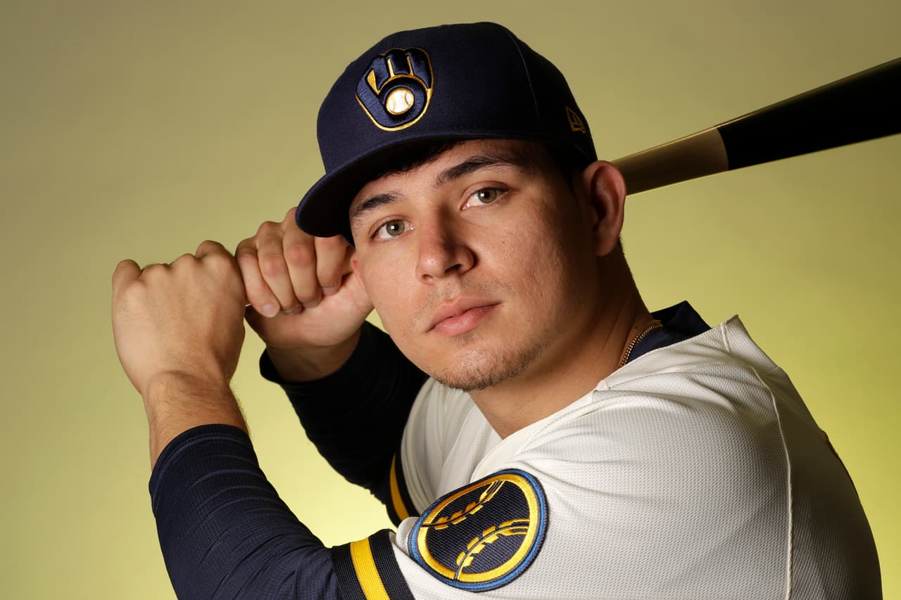 <b>Luis Urías</b>
<br>Jugador por los Milwaukee Brewers, batea para .267 de AVG, luego de 23 juegos y 75 turnos al bat; incluyen par de dobles, un triple y seis carreras.