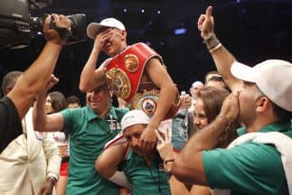 Francisco 'Chihuas' Rodríguez ganó una guerra a Katsunari Takayama (Foto. Zanfer).