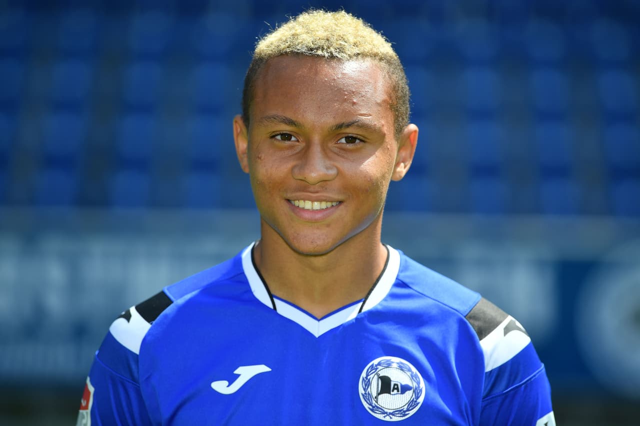 14. Roberto Massimo - 2.9 millones de dólares del Arminia Bielefeld al V.f.B. Stuttgart.