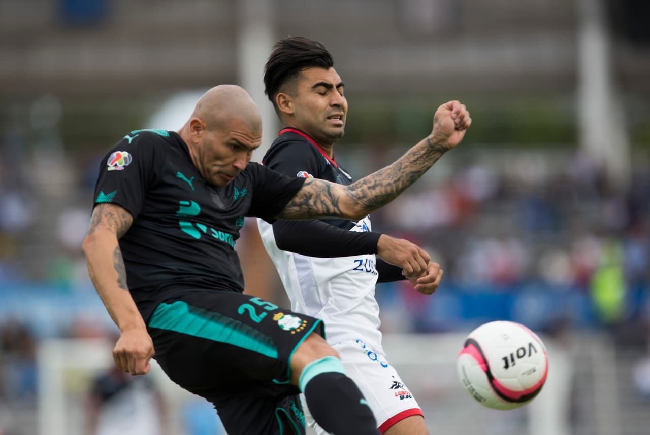 'Chatón' Enríquez fue habilitado como zaguero central, y el segundo gol de los 'licántropos' pareció ser autogol de su parte. Aunque la cédula arbitral indica que fue de Julián Quiñones.