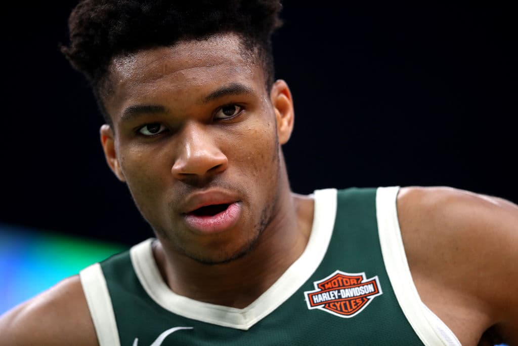 La serie entre Celtics y Busk se reanuda el próximo miércoles en el Fiserv Forum, donde Antetokounmpo y compañía buscarán liquidar la contienda para meterse a la Final de la Conferencia del Este por primera vez desde 2001.