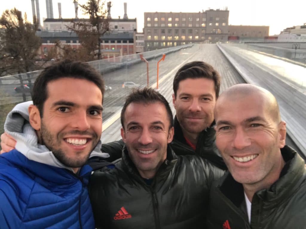 A finales del 2017 estos cuatro campeones del mundo viajaron a Rusia para realizar la publicidad de Adidas de cara a la Copa del Mundo del 2018. "¿Alguien se apuna a una reta?", escribió Kaká.