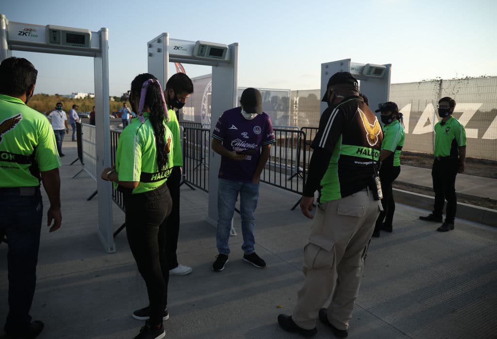 Así recibió el Kraken de Mazatlán a los aficionados cañoneros.