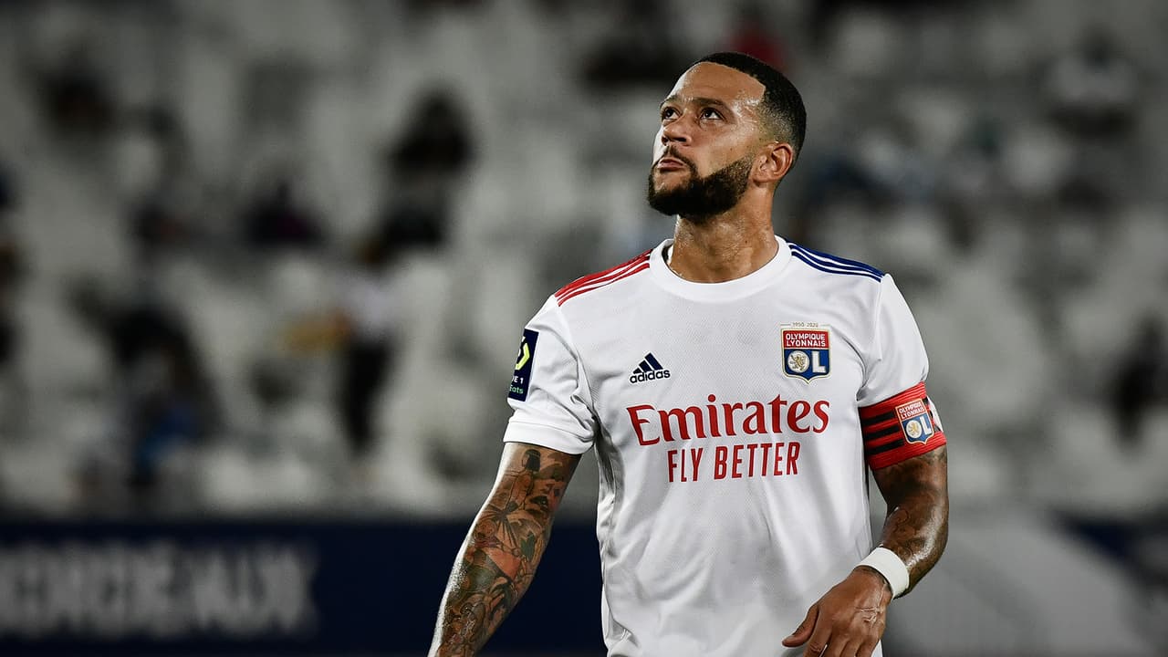 Que siempre no: Lyon desmiente fichaje de Depay con el Barça