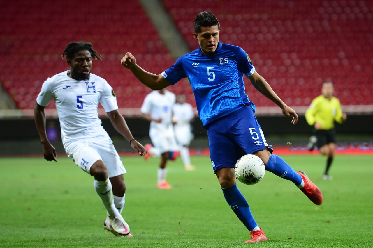 Marvín Márquez y Douglas Martínez fueron los encargados de anotar en el entretenido empate entre la selección de El Salvador y Honduras.