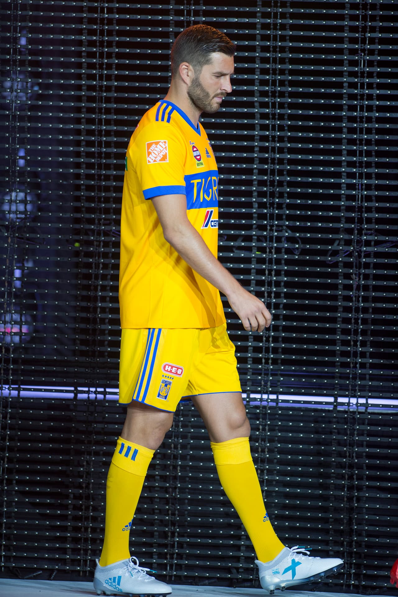 Nuevo uniforme Tigres Apertura 2017.