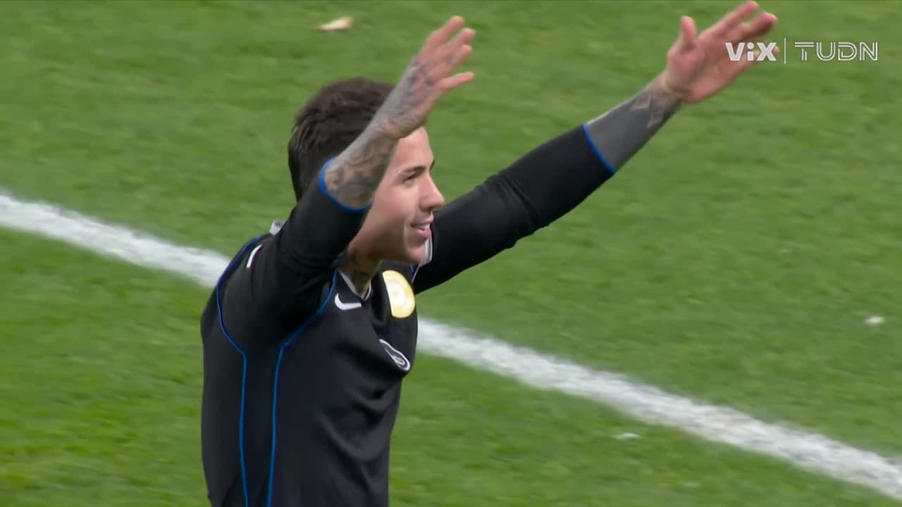 ¡Clarísimo penal y Enzo NO perdona! Cobro perfecto y homenaje eterno al Diego