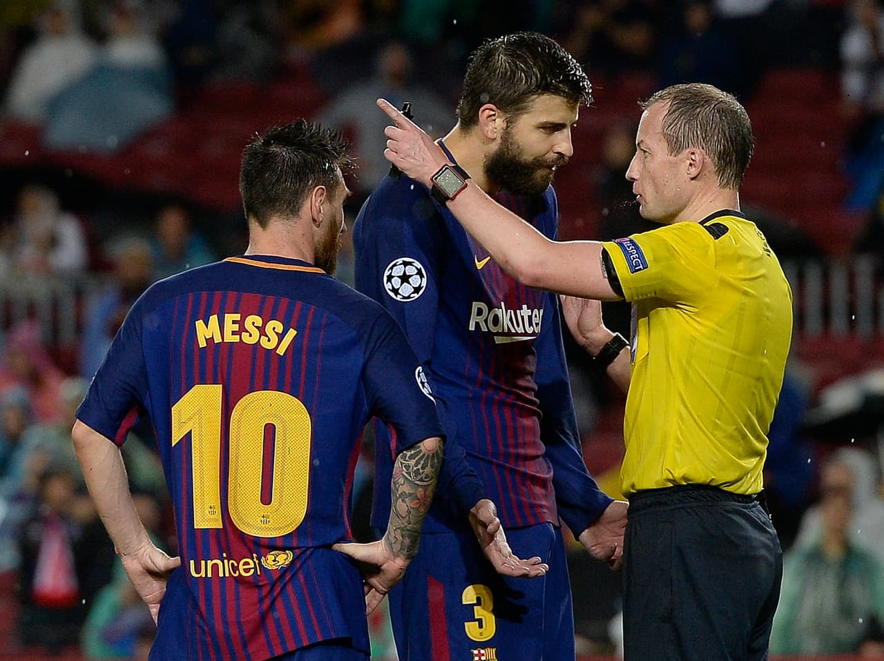 La Liga denunció insultos a Messi y a Piqué en el Clásico de España