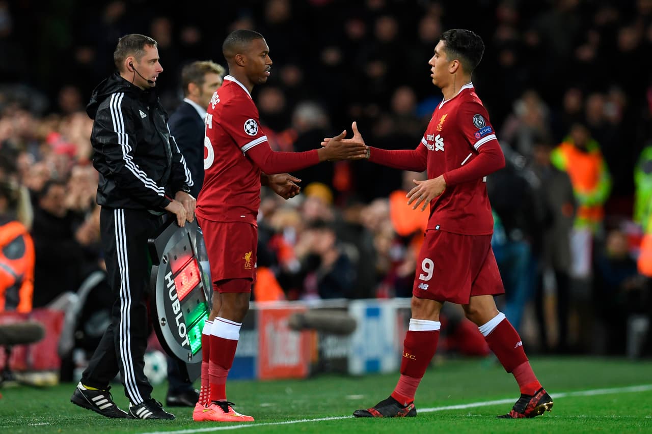 Sturridge buscaría salida del Liverpool, en donde sus opciones son mínimas en medio de la excelente temporada de sus compañeros en el ataque.
