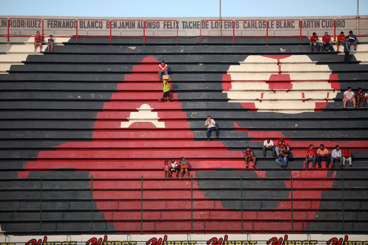 Veracruz solamente logró anotar por la vía penal a través de Bryan Carrasco pero después se colapsó.