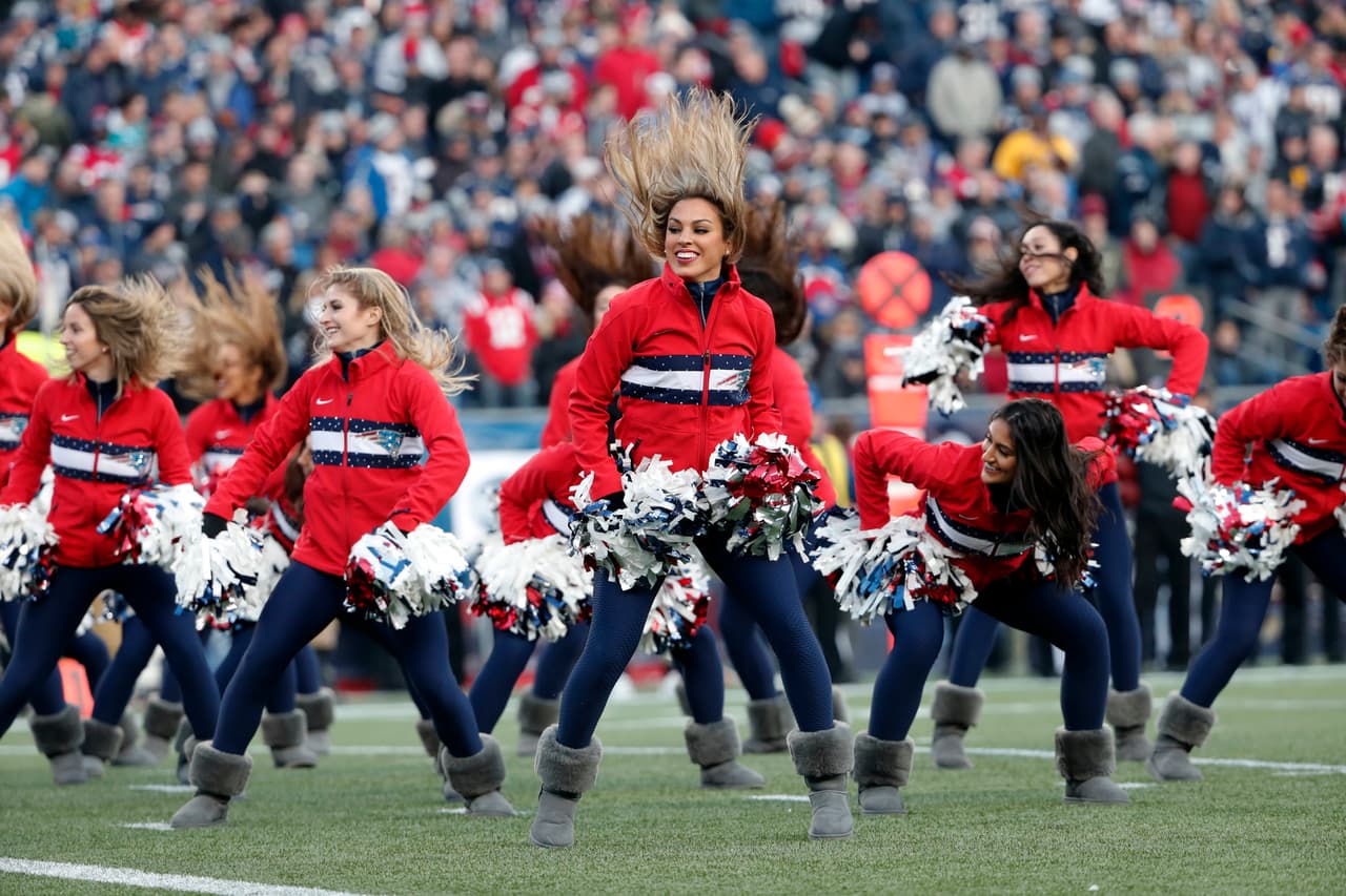 Las porristas de New England Patriots brillarán por segundo año consecutivo con su físico atlético, alegría y seductoras coreografías para darle apoyo al vigente campeón del Super Bowl.