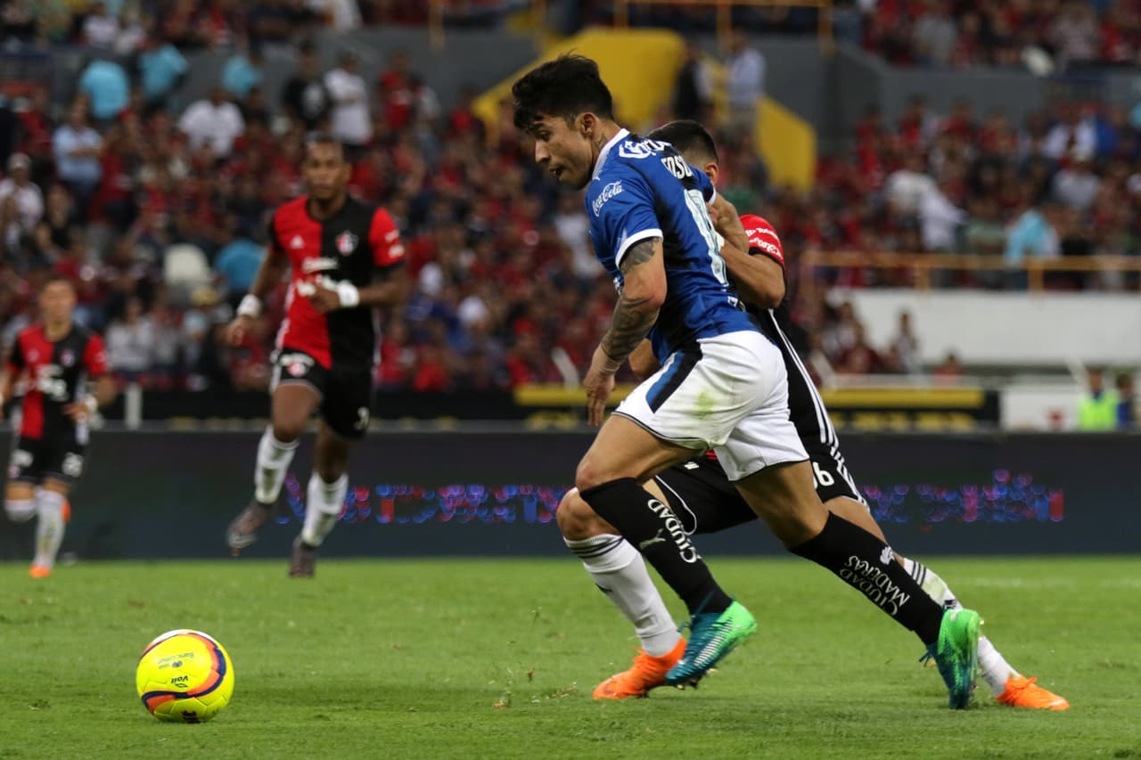 Gallos inisistió en los minutos finales, pero le faltó claridad y mucha puntería.