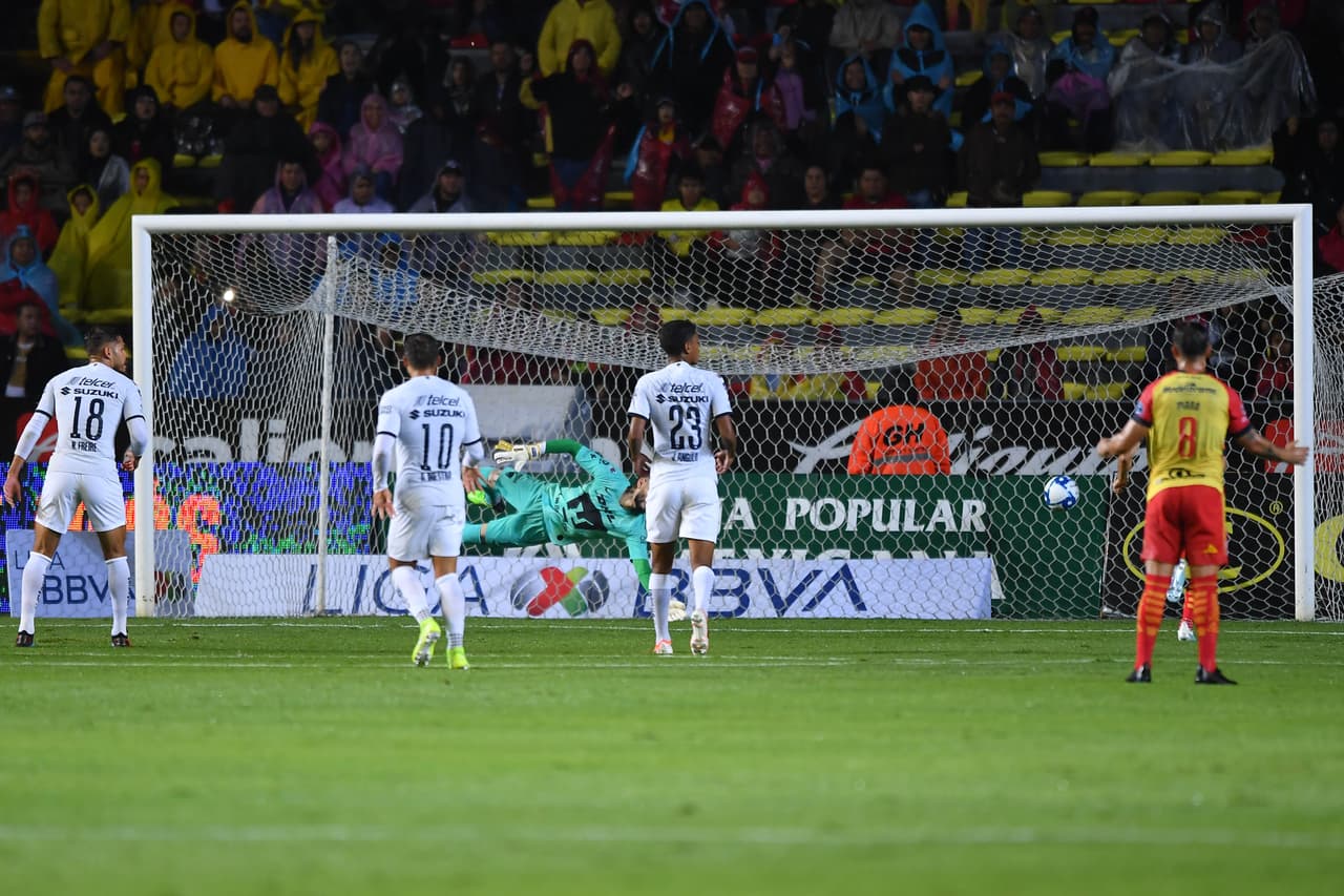Tras la salida de Javier Torrente de Monarcas, el efecto del nuevo DT, Pablo Guede, se dejó sentir en el Estadio Morelos.