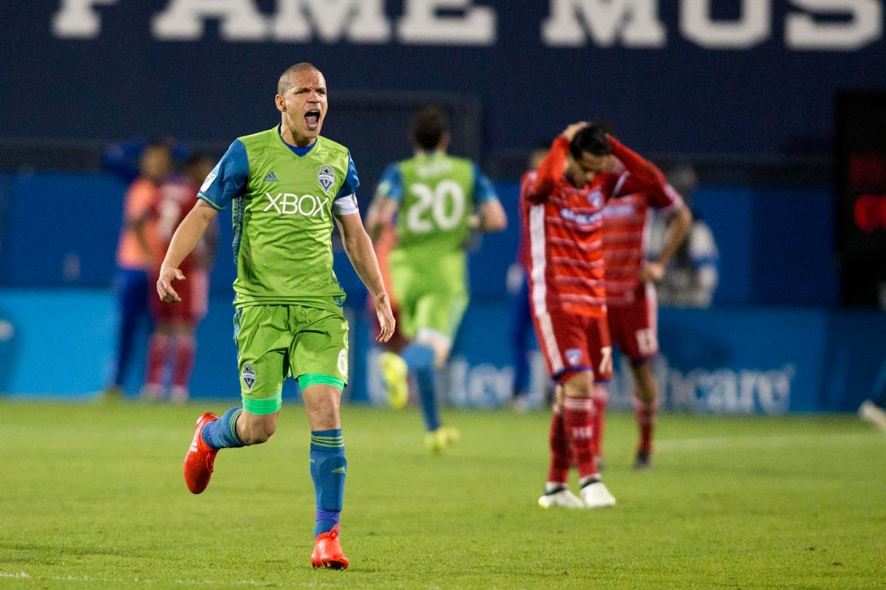 Osvaldo Alonso, el Sounder 'original' sobre el que descansa el fútbol ofensivo de Seattle