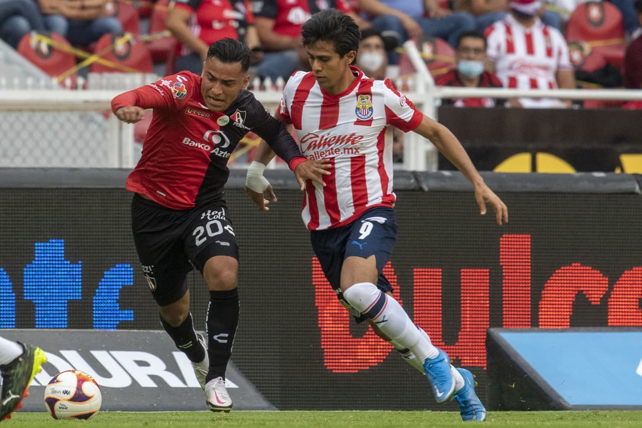 Chivas está embalado y suma su tercer triunfo consecutivo al imponerse al Atlas en el Clásico Tapatío.
<br>