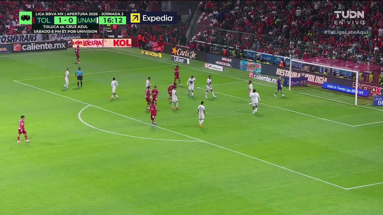 ¡TIRO ATAJADO! disparo por Jesús Angulo.