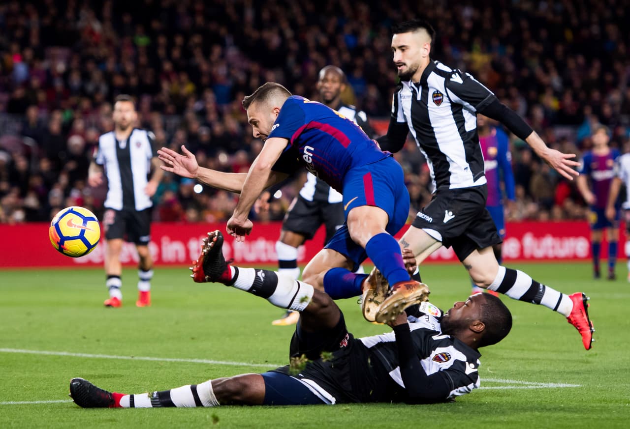 Tras 18 jornadas disputadas, Barcelona ha ganado 15 encuentros por 3 empates y aún mantienen la calidad de invictos a un partido de cerrar la primera vuelta de la competición.