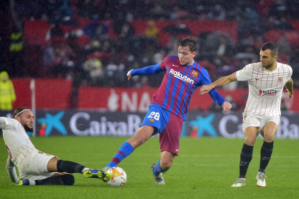 Con goles del Papu Gómez y Ronal Araujo, Sevilla y Barcelona nos regalan un muy entretenido empate 1-1 en el juego de jornada 4 que tenían pendiente.