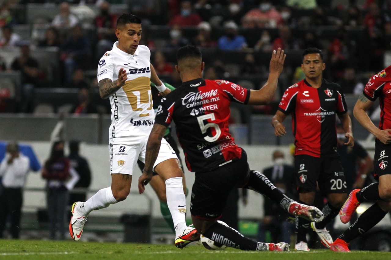 En un partido en el que las emociones llegaron hasta el final, los Rojinegros aprovecharon su lugar en la clasificaciòn para eliminar a Pumas.