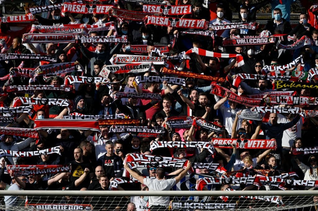 Rayo Vallecano le empata al Real Betis 1-1 durante la J 20 en La Liga. Sergio Canales ponía a los béticos arriba al 45'+2', pero fue Iván Balliu al 70' quien igualó el marcador y permitió que se repartieran puntos. Andrés Guardado ingresó al 39', mientras que Diego Lainez estuvo en la banca.