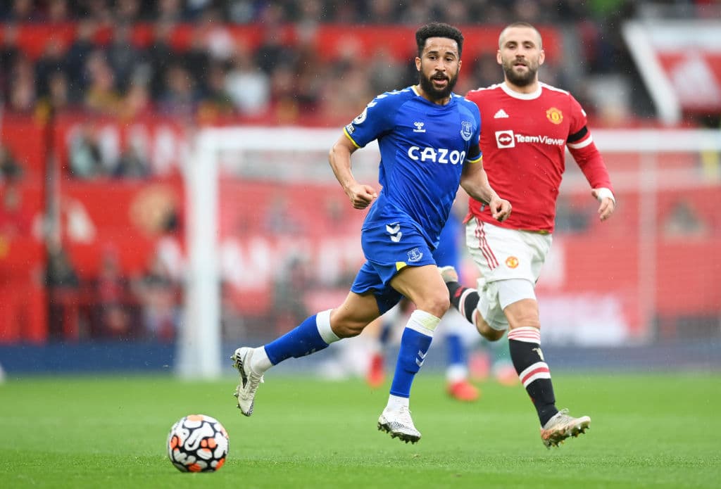 Las anotaciones de Anthony Martial y Andros Townhead fueron ls encargados de regalarnos el empate 1-1 en Manchester.