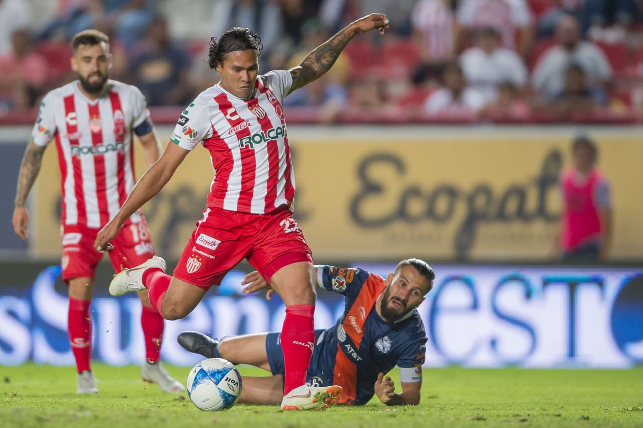 <b>Lo mejor: </b>Carlos Peña regresó a jugar en la Liga MX después de los problemas de alcoholismo que provocaron la resición de su contrato con Cruz Azul (Imago7).