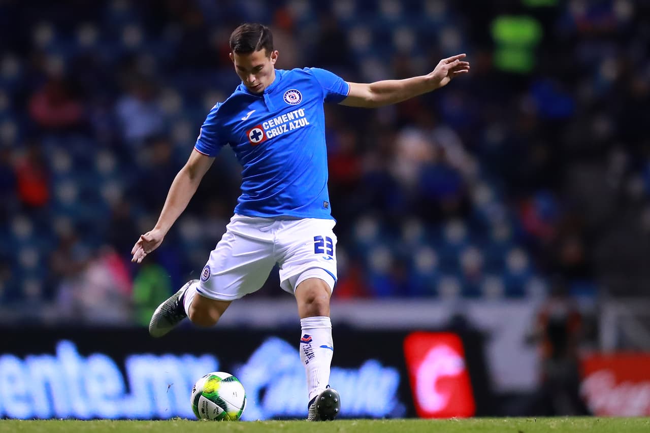 ¿Extraña a Cruz Azul? Iván Marcone sorprende con uniforme de La Máquina
