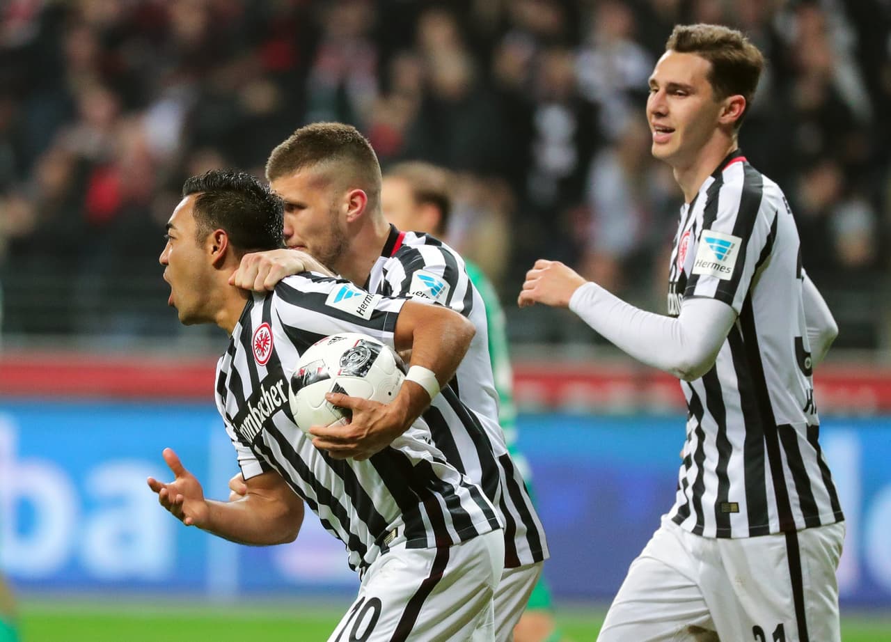 Bundesliga - Eintrach Frankfurt 2-2 Werder Bremen: Marco Fabián marcó su cuarto gol de la temporada con el Frankfurt. Lo hizo de penal al minuto 73.